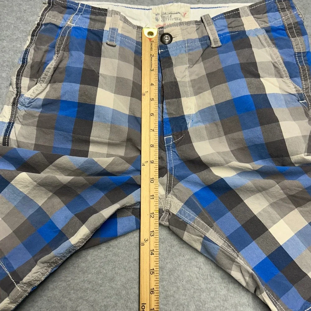 American Eagle Plaid Shorts Blue Grey Mens 33 Longer Length Flat Front Casual